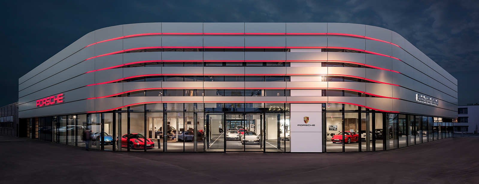 <b>Porsche Zentrum Dortmund</b>
